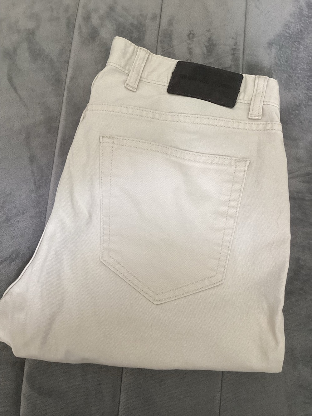 Michael Kors Slim Mens Jeans in White with Black Waist Patch